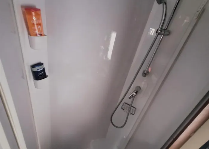 Wohnmobil Andy Y Dairys אתר קמפינג